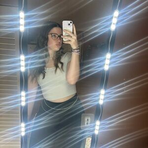 Meet your Posher, Dana